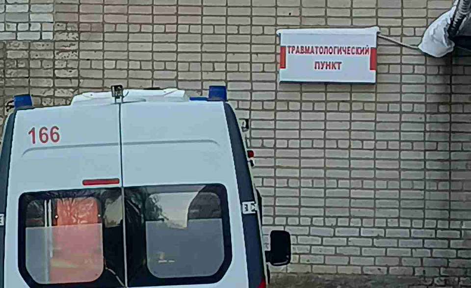 Ногу работнику воронежского завода раздавила бетоновозная тележка