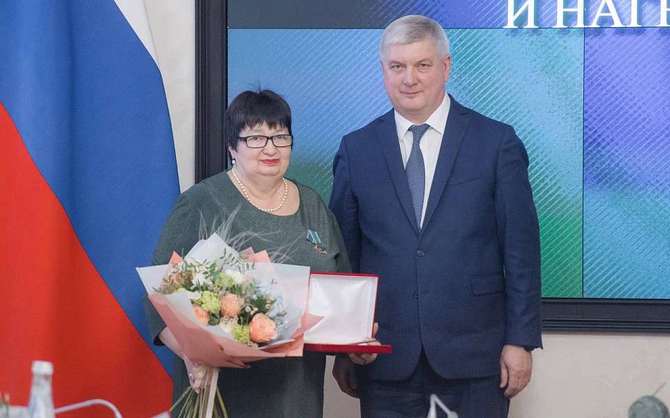 Мама пятерых детей Валентина Атанова рассказала о работе с многодетными семьями и причинах низкой рождаемости