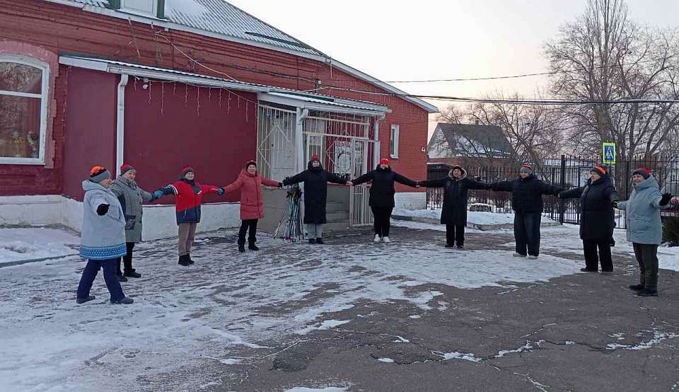В микрорайоне Репное состоялось спортивное мероприятие «Здоровым быть, сто лет прожить!»
