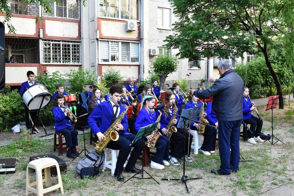 В Ленинском районе продолжается неделя добра