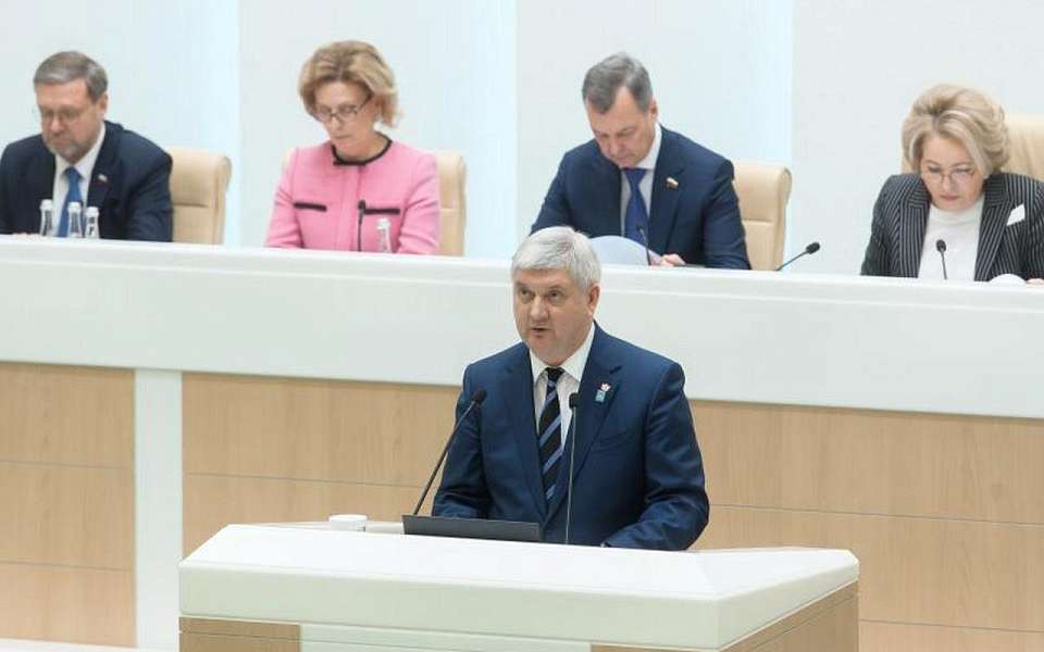 В Совете Федерации заслушали выступление губернатора Воронежской области