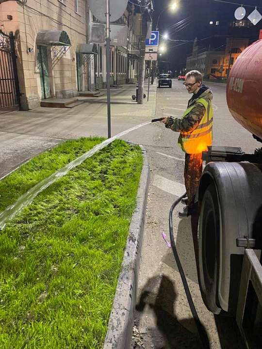 Забота о газонах в Ленинском районе: от рекультивации до ухода