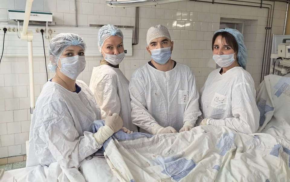 Воронежские врачи восстановили кость и мягкие ткани у пациента с тяжелой травмой руки