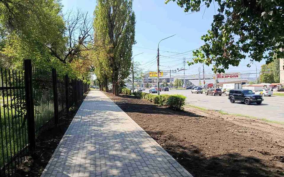 Ремонт тротуаров продолжается в Левобережном районе