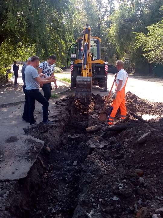 В Железнодорожном районе обустроили ливневку у школы