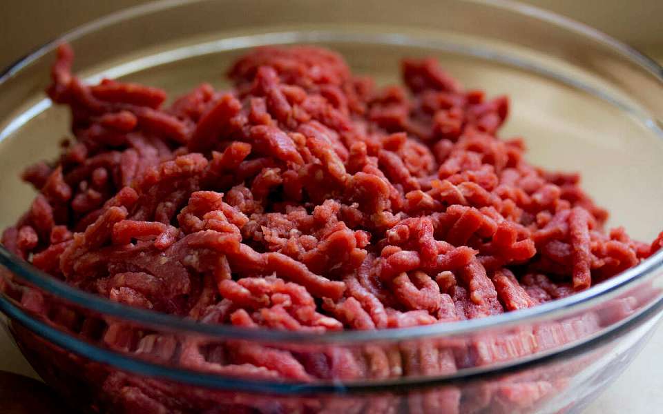 Мясо неизвестного происхождения обнаружили в Воронеже