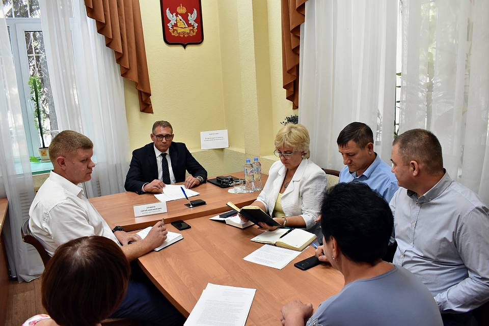 Руководитель управы Ленинского района Сергей Ситников провел прием граждан