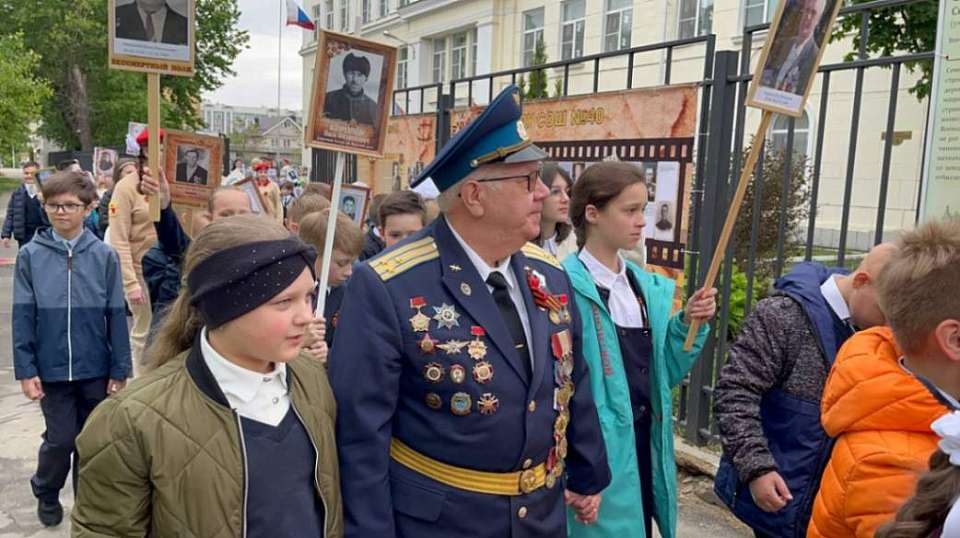 Акцию «Бессмертный полк» провели в Ленинском районе Воронежа