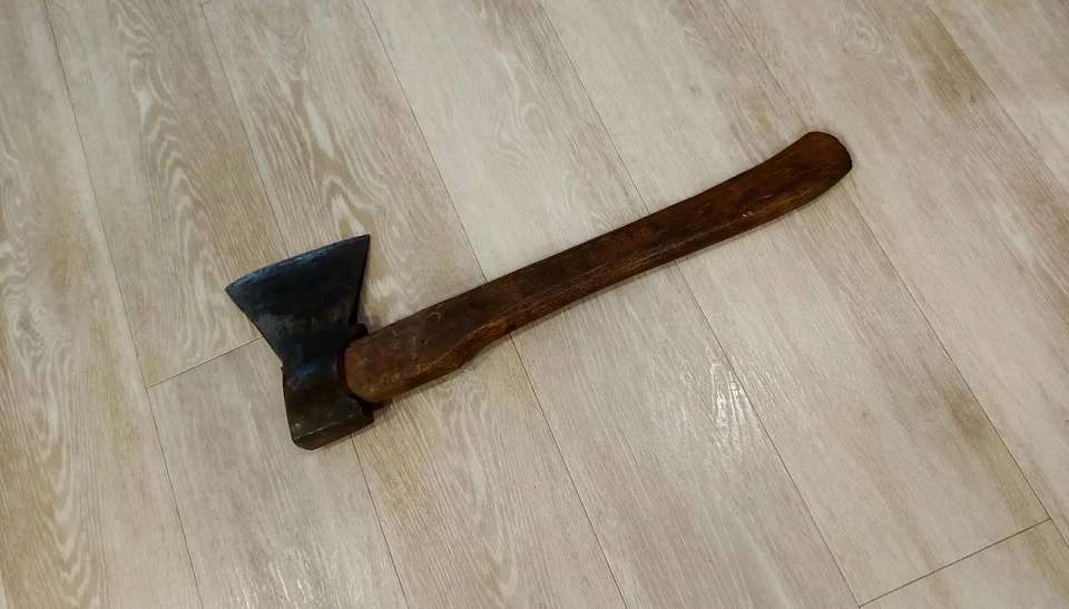 За покушение на убийство топором 23-летнего парня задержали жителя Воронежской области
