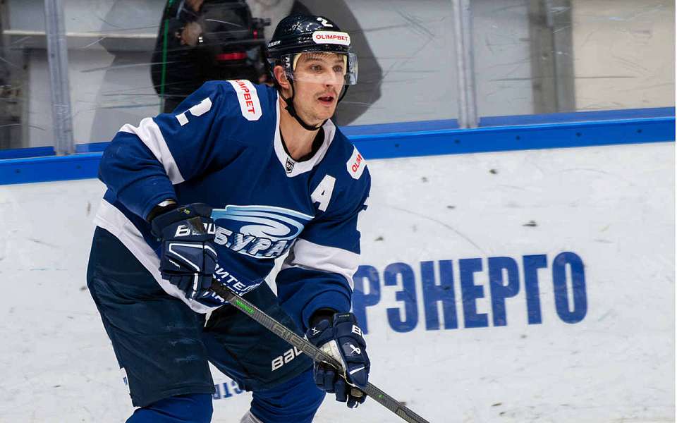 Защитник Евгений Шакуров назначен капитаном воронежского «Бурана»