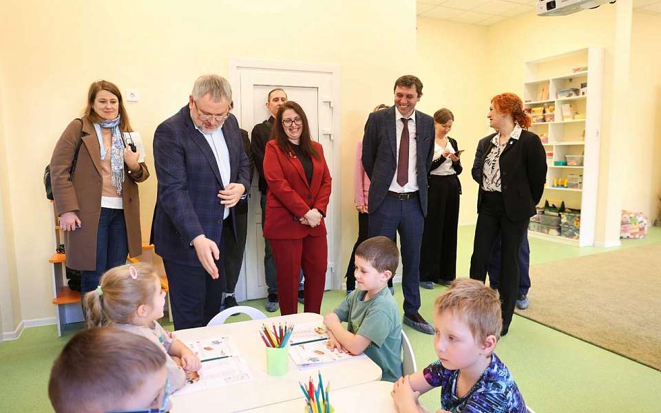 О развитии частного дошкольного образования в городе рассказал мэр Воронежа