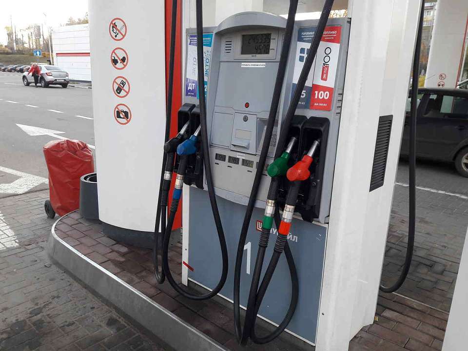 В Воронежской области за неделю выросли цены на все виды топлива