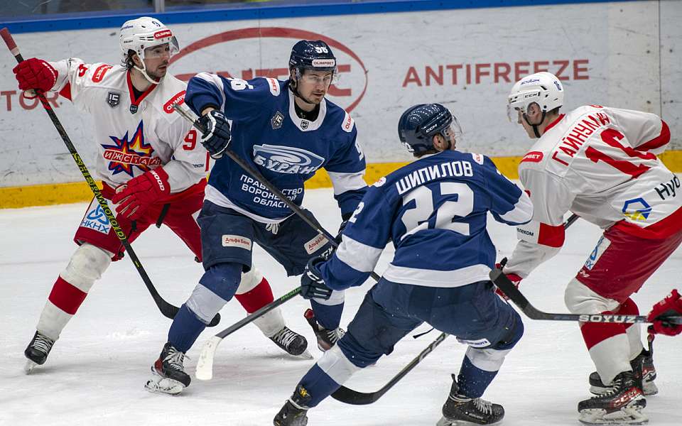 Третью победу подряд сумел одержать воронежский «Буран»