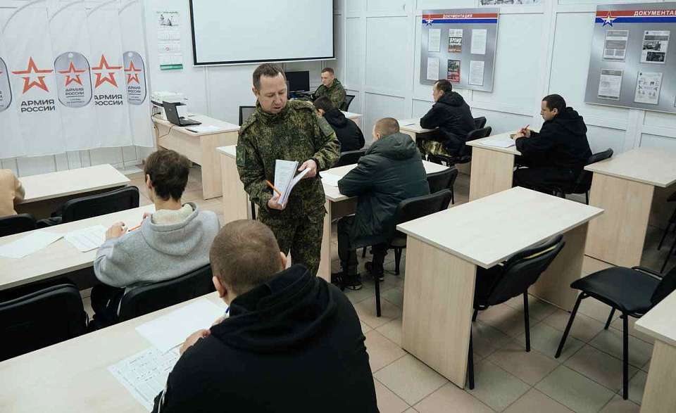 В Вооружённые Силы РФ из Воронежа прибыли новые военнослужащие по контракту