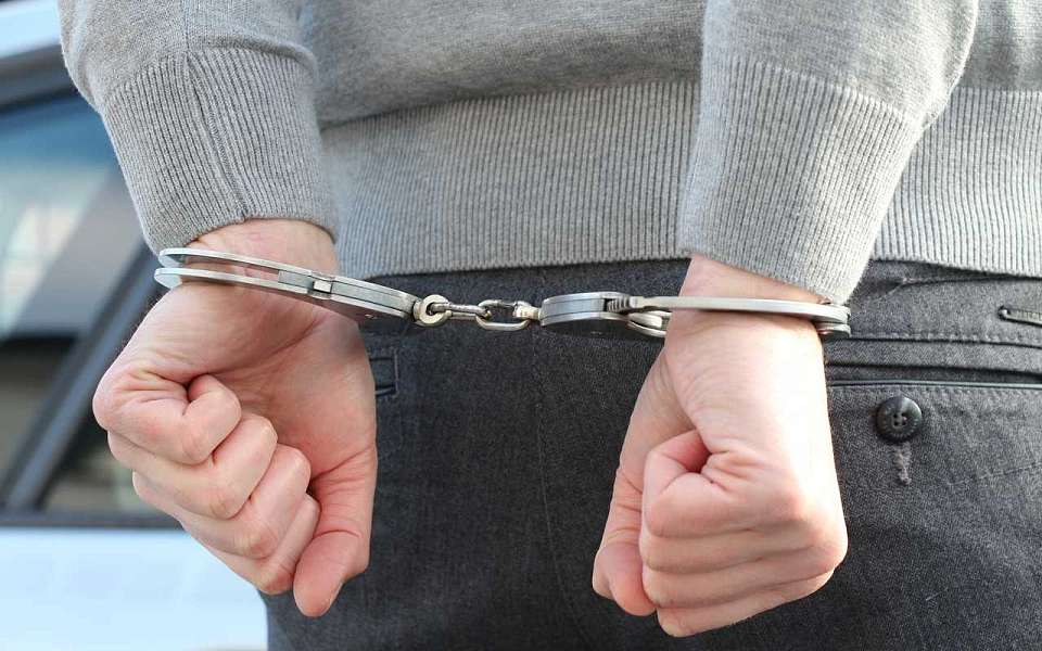 Распылившего в лицо людям перцовый баллончик ЧОПовца отдали под суд в Воронеже