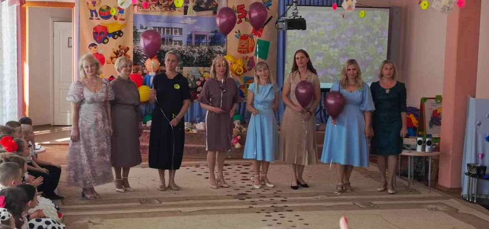 С Днём воспитателя и всех дошкольных работников поздравили в мэрии Воронежа