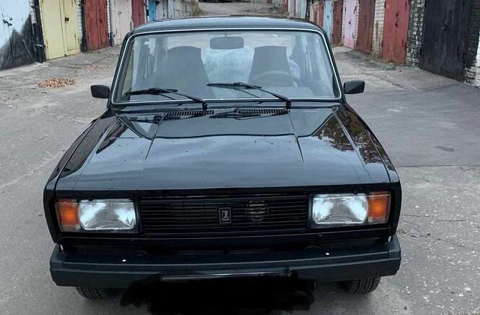 ВАЗ, который 15 лет простоял в гараже, продаёт воронежец