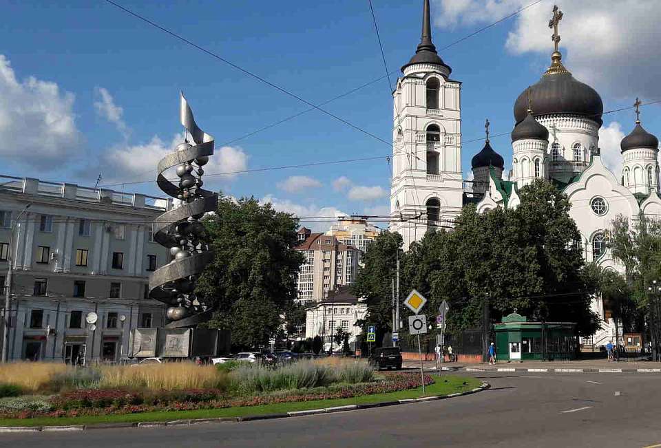 В Воронеже отреставрируют «Молекулу ДНК»