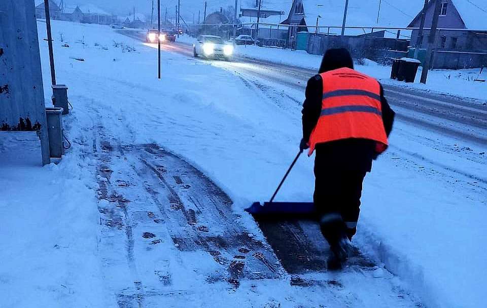 В снегопад в Воронеже усилили работу городских дворников