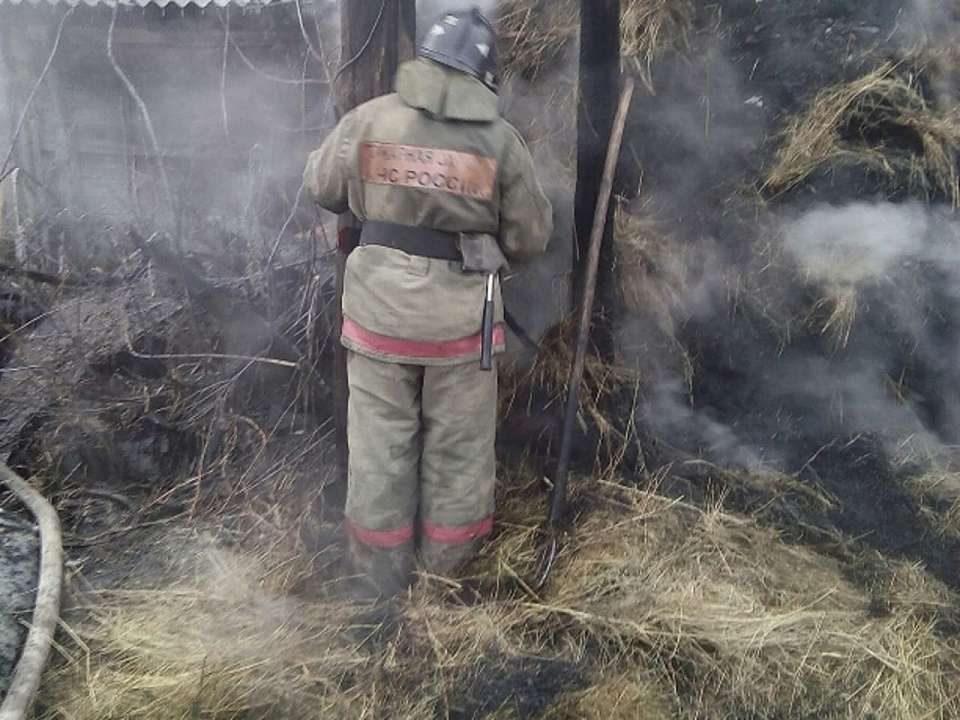 200 кг сена сгорело на воронежском хуторе