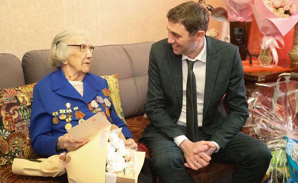 Медаль в честь 80-летия Победы вручили в Воронеже 100-летнему ветерану Великой Отечественной войны