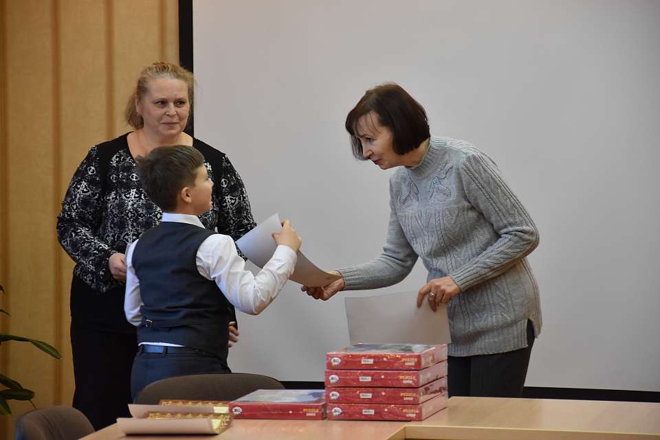 В Железнодорожном районе наградили победителей конкурса чтецов