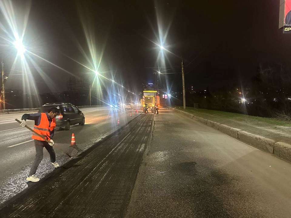 О начале сезона дорожных работ предупредил автомобилистов мэр Воронежа