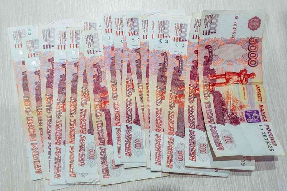 Воронежца задержали за попытку дать взятку полицейскому