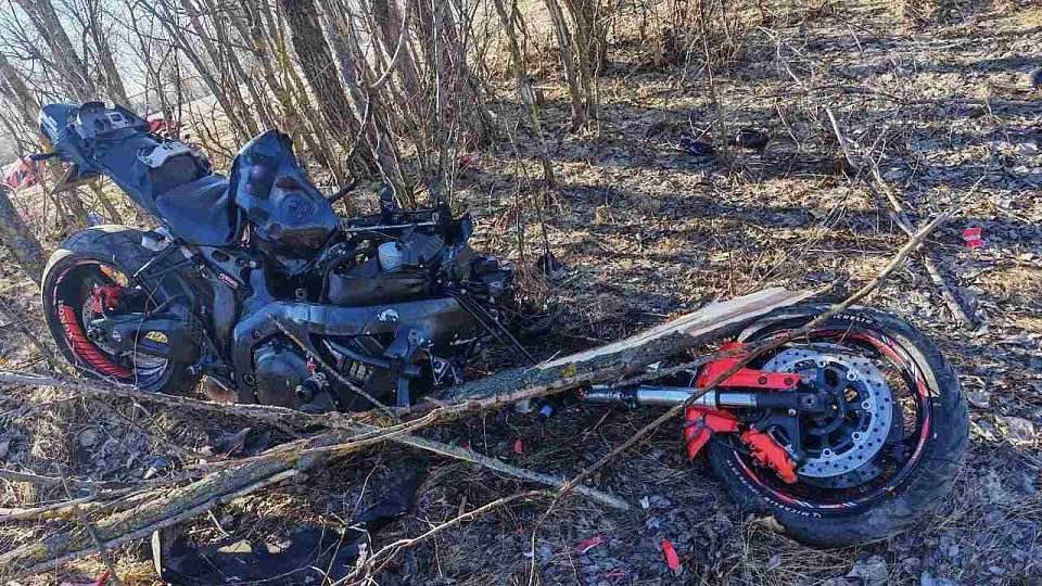Насмерть разбился 35-летний мужчина на спортивном мотоцикле на воронежской трассе