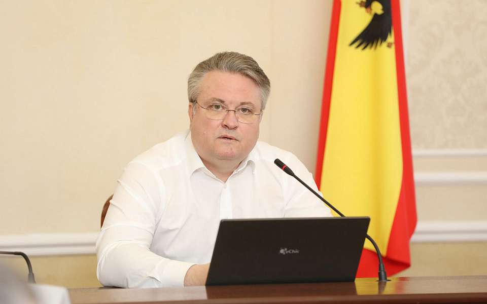 О перспективах появления памятника Юрию Хою рассказал мэр Воронежа