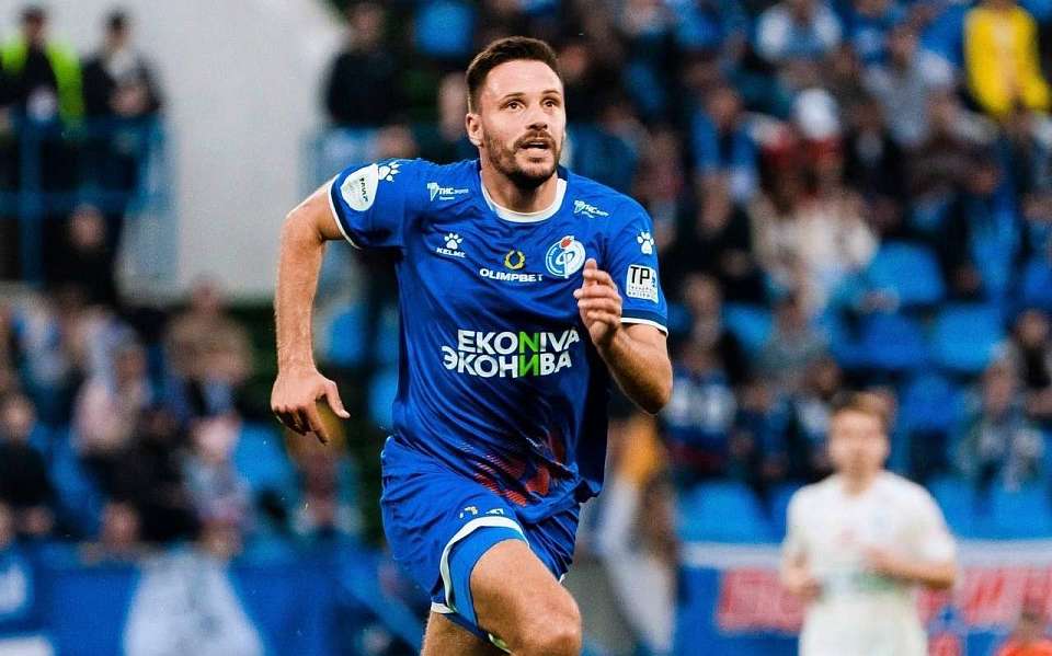 Тяжелую травму получил главный бомбардир воронежского «Факела»