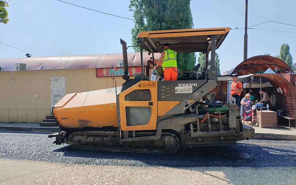 В Коминтерновском районе продолжается масштабное благоустройство