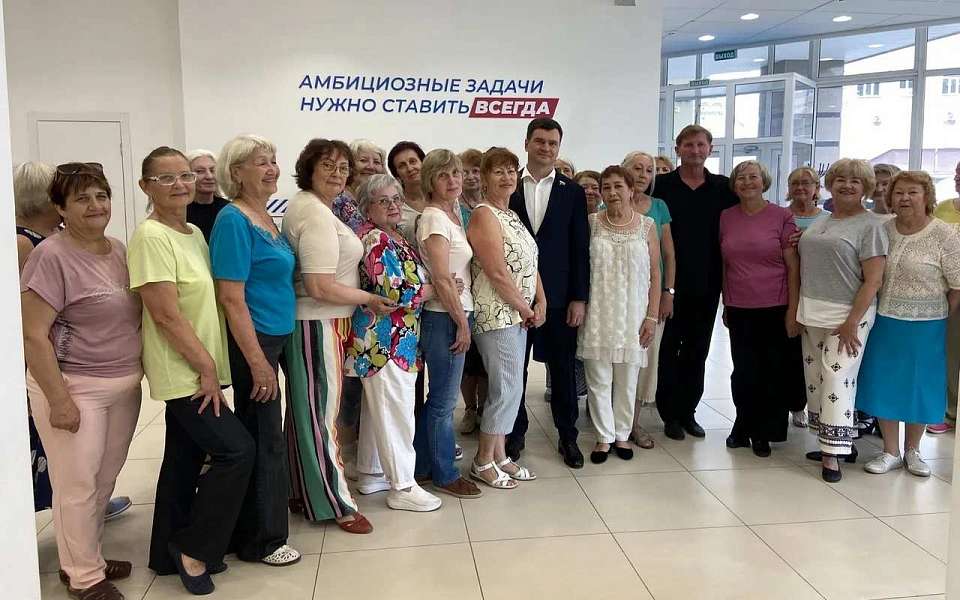 «Единая Россия» в Воронеже на постоянной основе проводит занятия по танцам для пожилых людей 