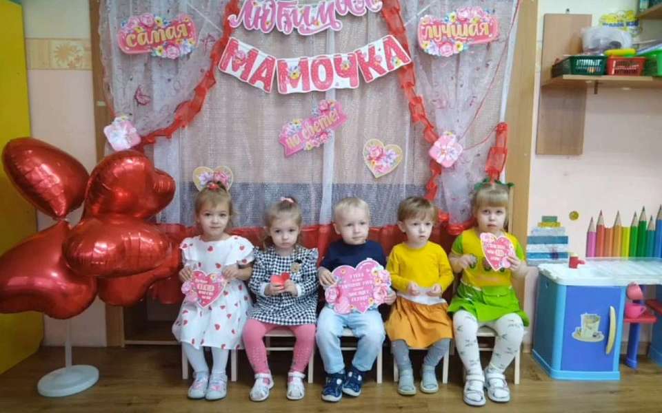 День матери: говорим мамам тёплые слова 