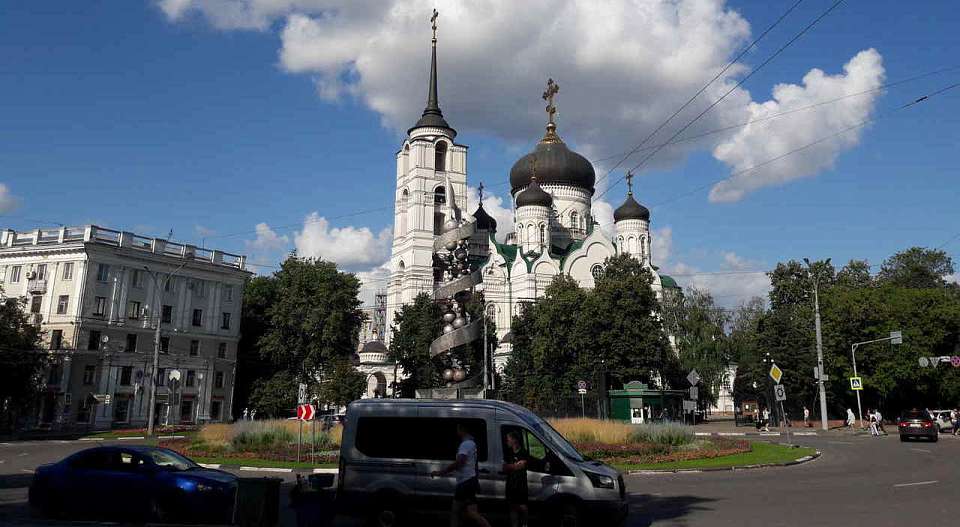 Закроют движение у парка «Орлёнок», и 8 автобусов изменят маршруты в Воронеже