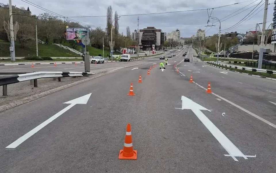 В Воронеже обновляют дорожную разметку