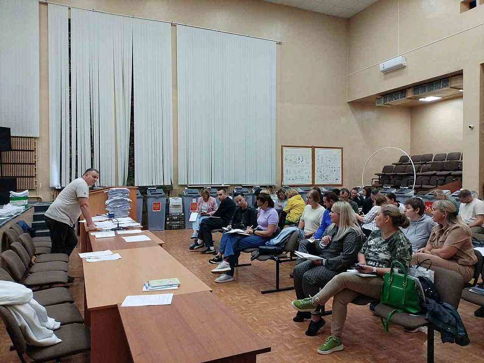 В Коминтерновском районе продолжается подготовка к выборам