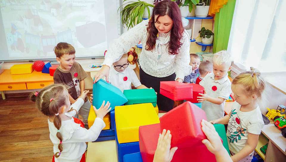 Экскурсия в мир детства: как работают воспитатели воронежского детского сада №199