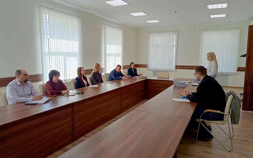 Главные мусорщики стремятся в лидеры неблагополучия