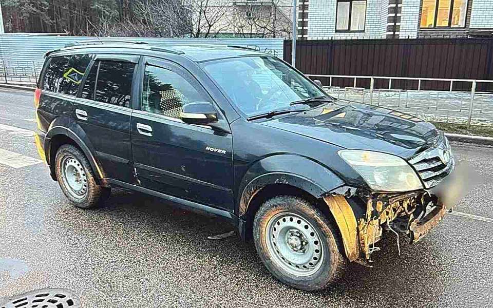 Женщину с ребенком сбил на переходе воронежский автомобилист