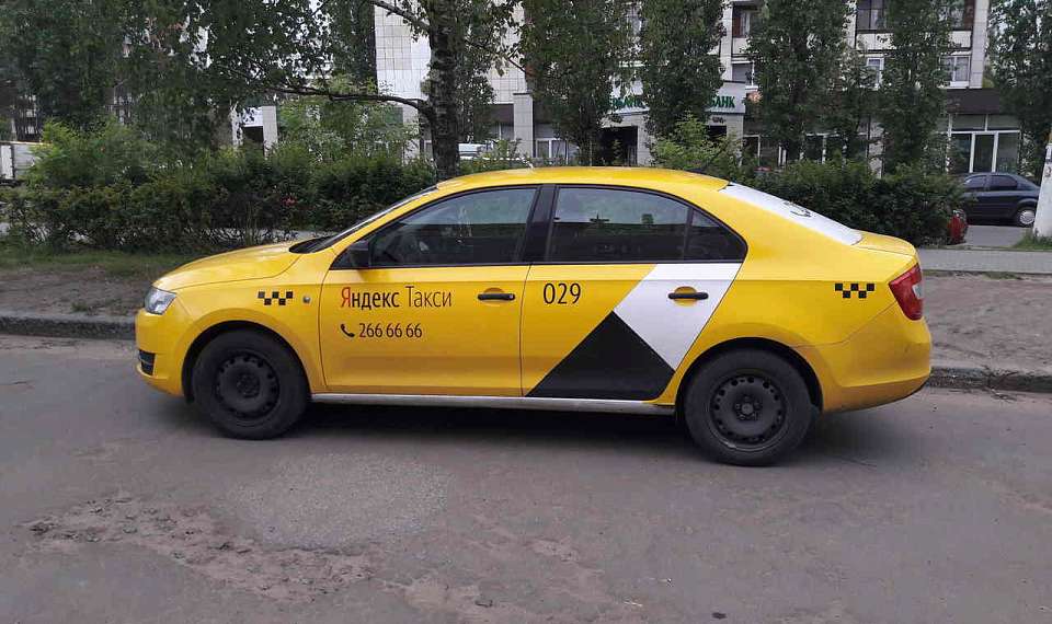 На 5 лет может сесть 19-летний воронежец за желание покататься на угнанном такси