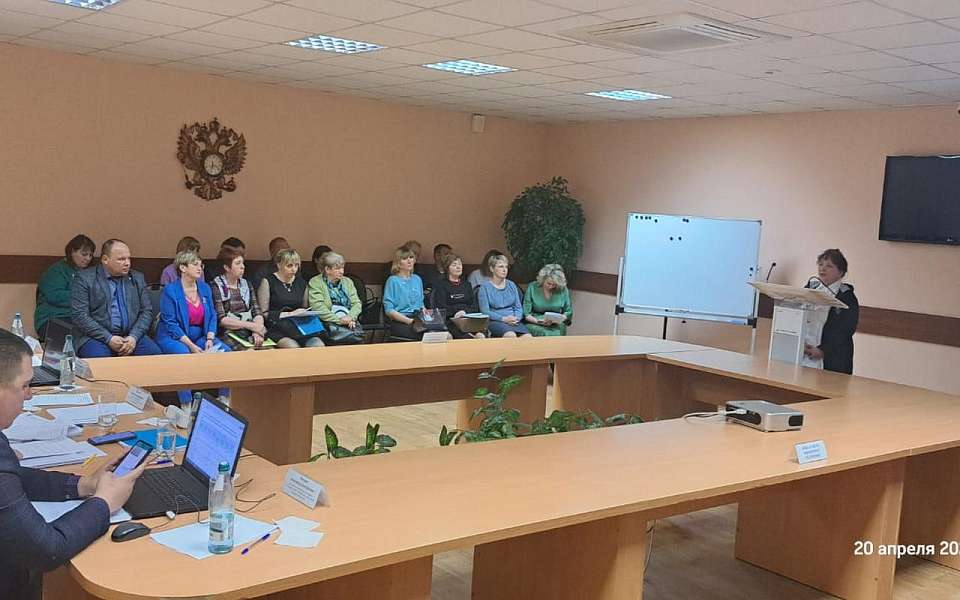 В Коминтерновском районе ТОСы защищали общественно полезные проекты