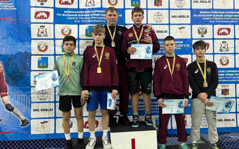 Воронежские борцы вольного стиля успешно выступили на Смоленщине