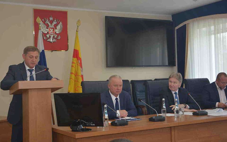 Предложения по решению проблем в инженерной инфраструктуре поручил подготовить спикер Воронежской гордумы