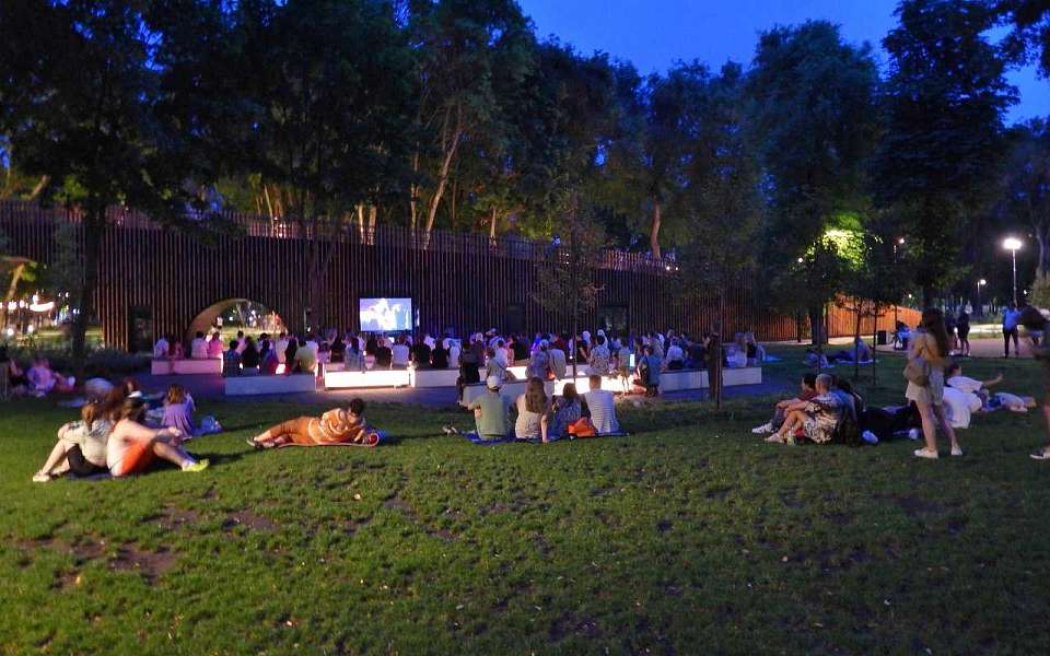 Бесплатные показы советского кино стартуют в воронежском парке «Орленок»