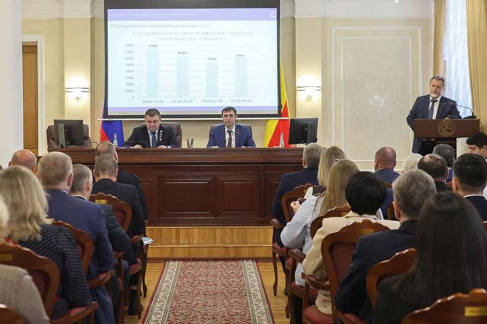 Запрет рыбной ловли, подготовку ко Дню Победы и работу транспорта обсудили в мэрии Воронежа