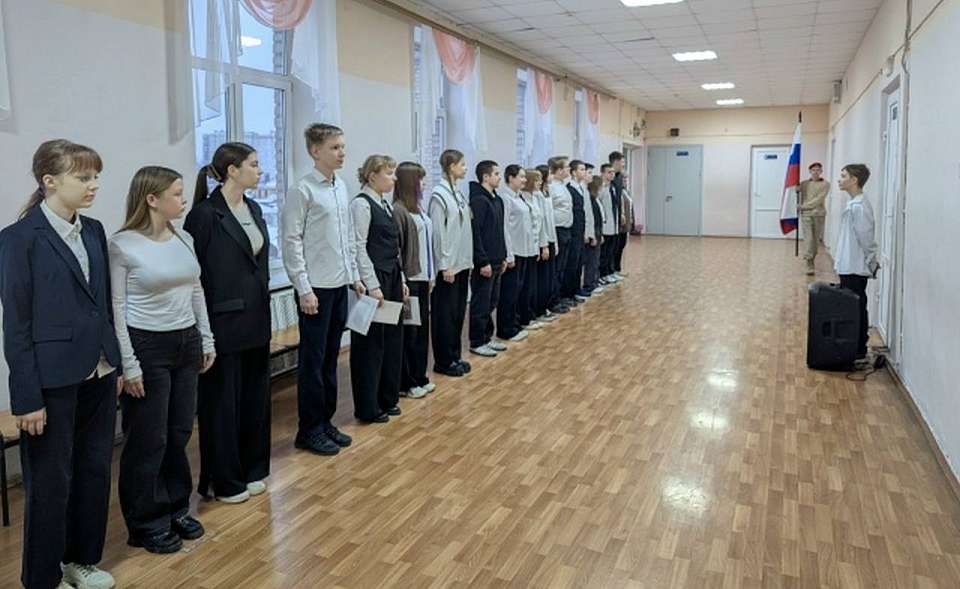 В школах Ленинского района продолжают разговоры о важном