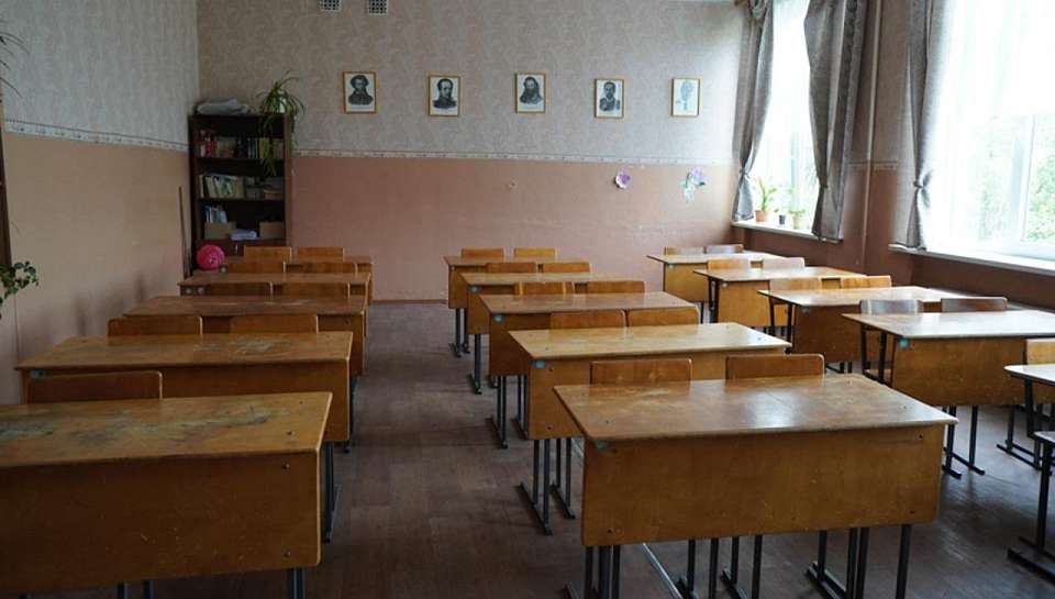 Аварийной школой в воронежском селе заинтересовался глава СК России