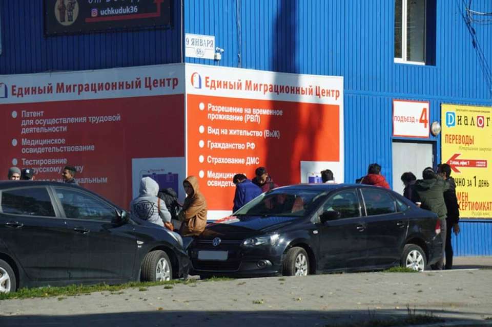 Более 400 миграционных нарушений вскрыли полицейские в Воронежской области  