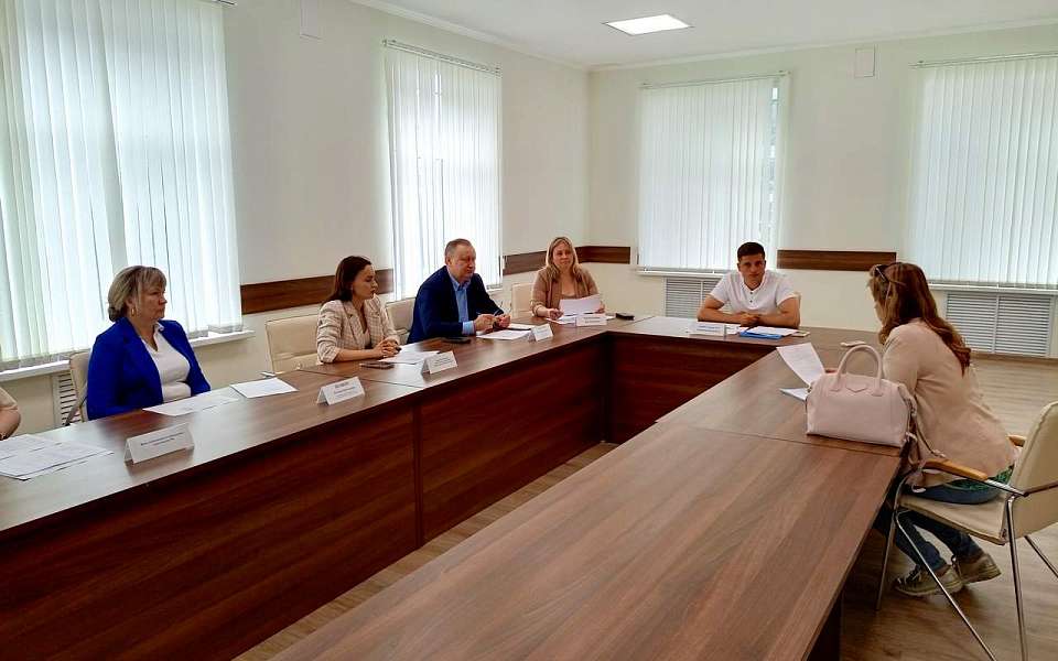 В Ленинском районе обсудили финансовые вопросы 